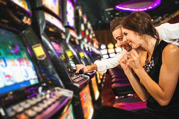 pcx777 mobile app interface showing live dealer blackjack table on Android and iOS screens